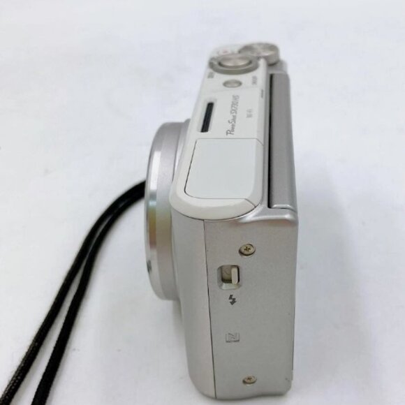 Canon PowerShot SX730 HS Compact Digital Camera in Silver - Picture 9 of 10